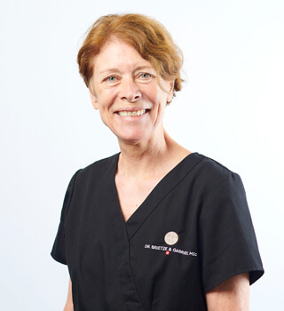 Evelyne Kenyeri, Zahnarzt Ebmatingen bei Zürich 